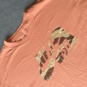 Nike SB shirt